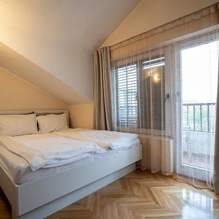 Vik Apartment